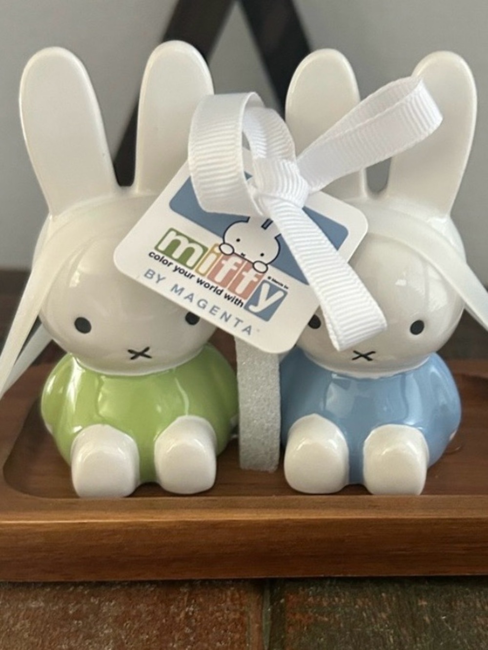❤️… Miffy Ceramic Bunny Salt & Pepper Shakers - Green and Blue